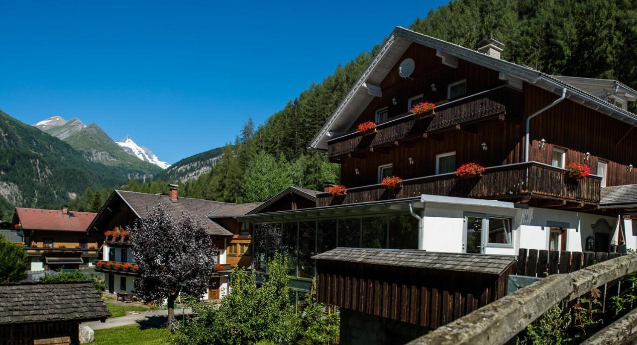 Landhaus Alpenrose - Feriendomizile Pichler ハイリゲンブルート エクステリア 写真