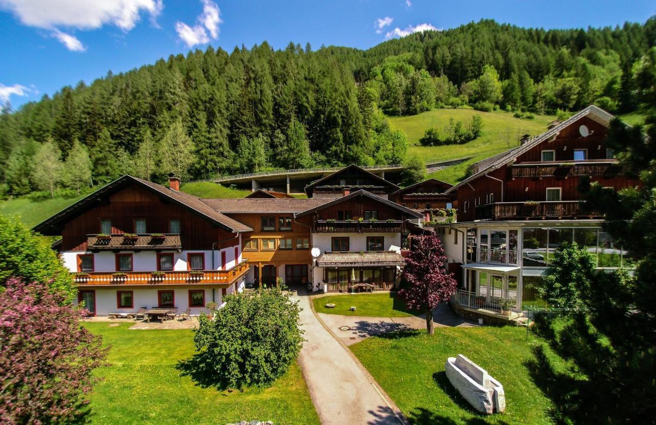 Landhaus Alpenrose - Feriendomizile Pichler ハイリゲンブルート エクステリア 写真